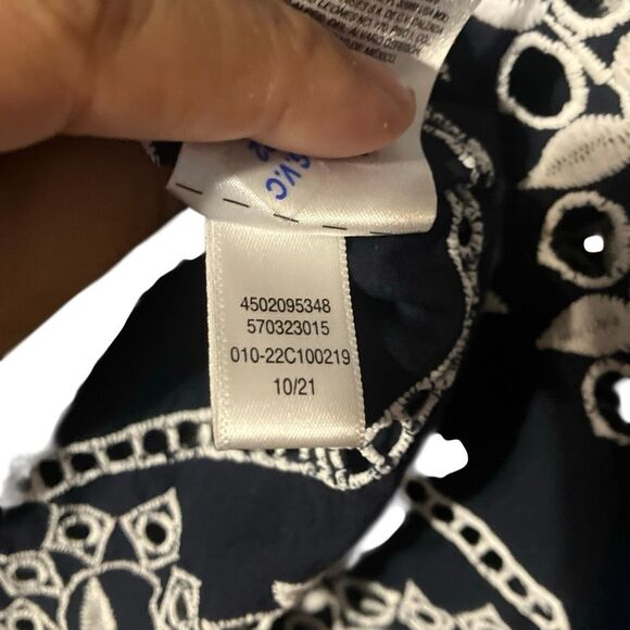 Chicos Black & White Eyelet Embroidered Cut Out Blouse Sz 3 US 16/18 #760 - Picture 8 of 9